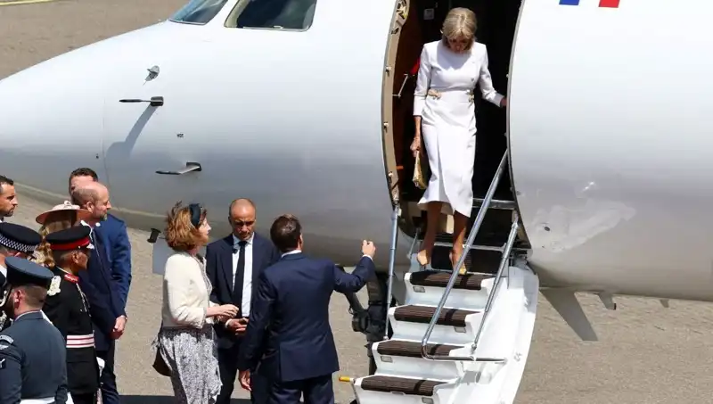 Macron Çifti Arasındaki Kriz Derinleşiyor: Eşi Tarafından Görmezden Gelindi!